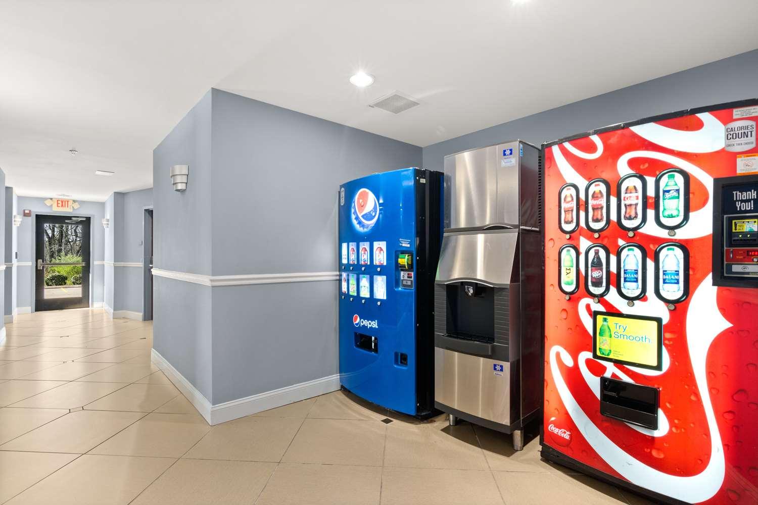 Surestay Plus Hotel By Best Western Portland Route 52 West Екстер'єр фото