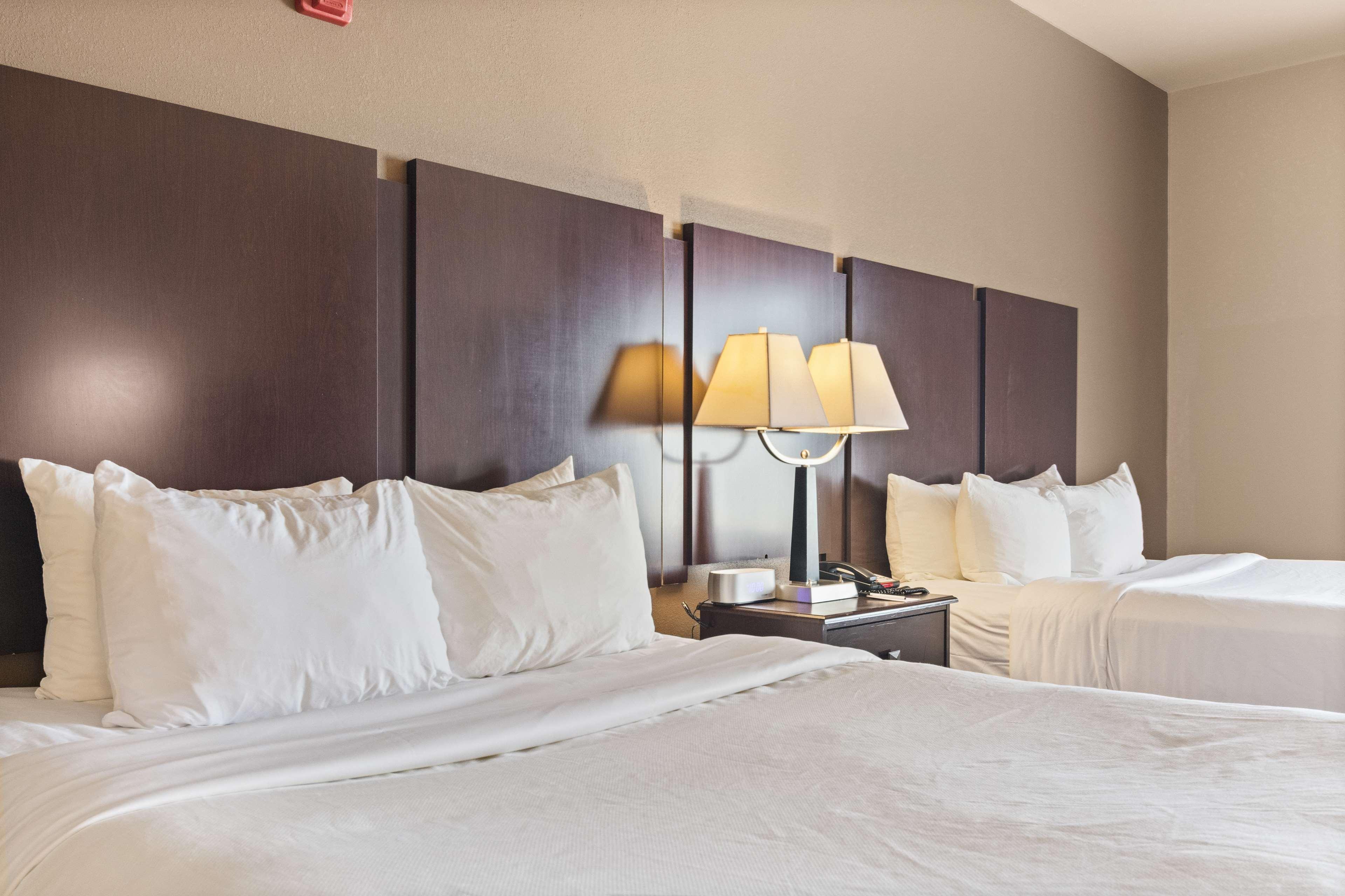 Surestay Plus Hotel By Best Western Portland Route 52 West Екстер'єр фото